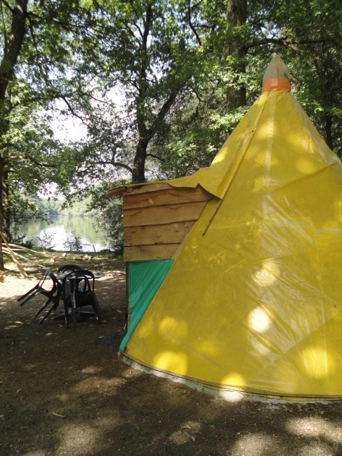 Air Naturel De Camping Moulin De Malesse Tipi Saint-Privat  Exteriör bild